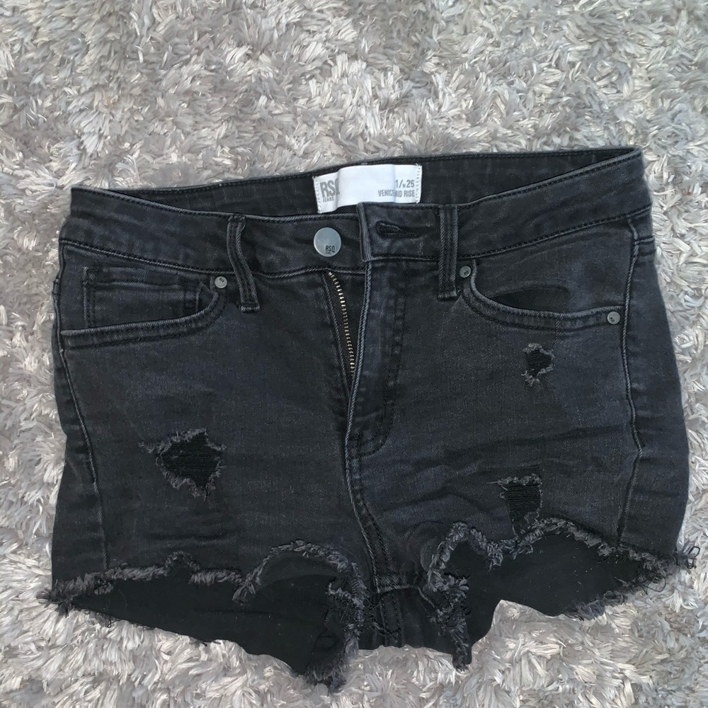 tilly’s black shorts